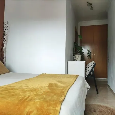 Refugio Raco Del Conill - Mountain, & *